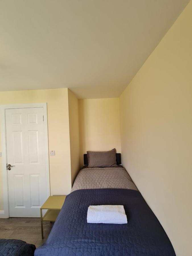 Cosy Self Contained Space Near Dublin Airport ภายนอก รูปภาพ